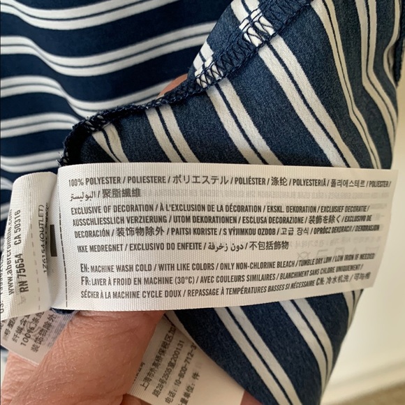 Abercrombie & Fitch Blue and White Boxy  Blouse Women’s SZ M - Picture 8 of 10